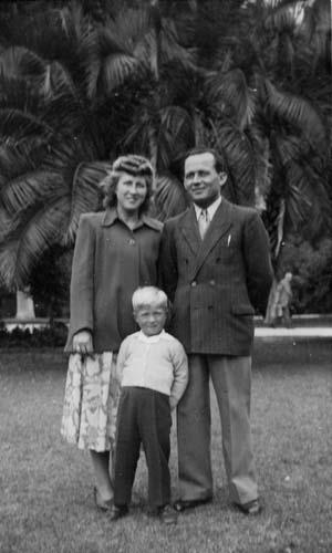 Leni, Ratko and Bo during an early family outing to the Adelaide Botanic Garden, South Australia, 1952. Reproduced courtesy Annette Janic.