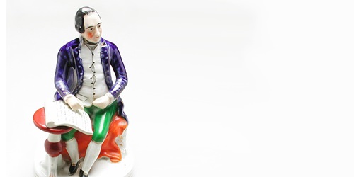 Captain James Cook figurine, Staffordshire Pottery, c1845, ANMM Collection 00032993