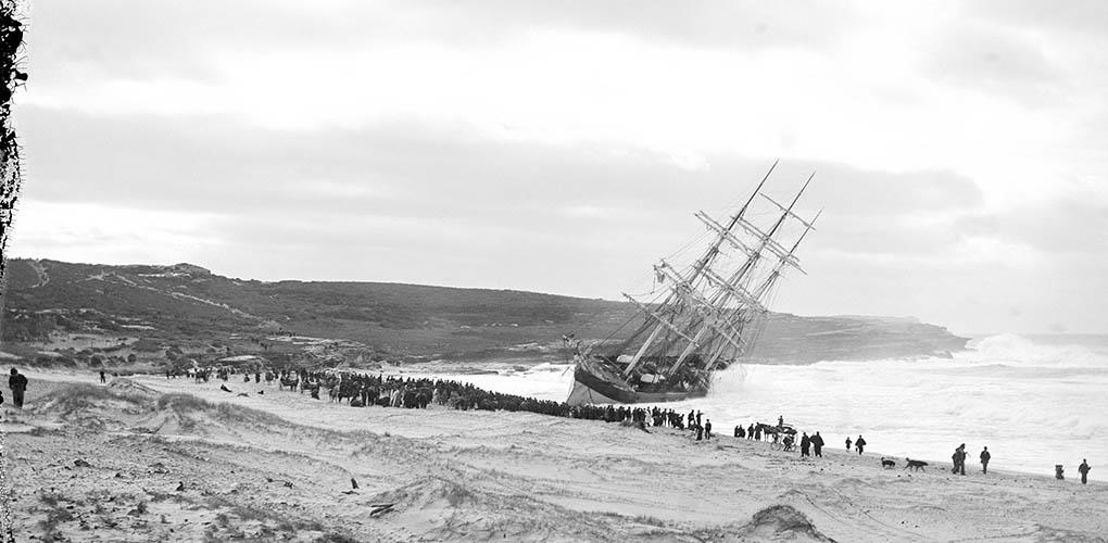 Hereward on Maroubra Beach, 1898, William James Hall. The 77-metre iron clipper Hereward encountered a large storm off Sydney on 5 Mary 1898. Winds of up to 76 km/h destroyed its sails and forced it onto the northern end of Maroubra beach. All 25 crew were safely brought ashore and the wreck attracted crowds of tourists. ANMM Collection 00002278. Gift from Bruce Stannard.