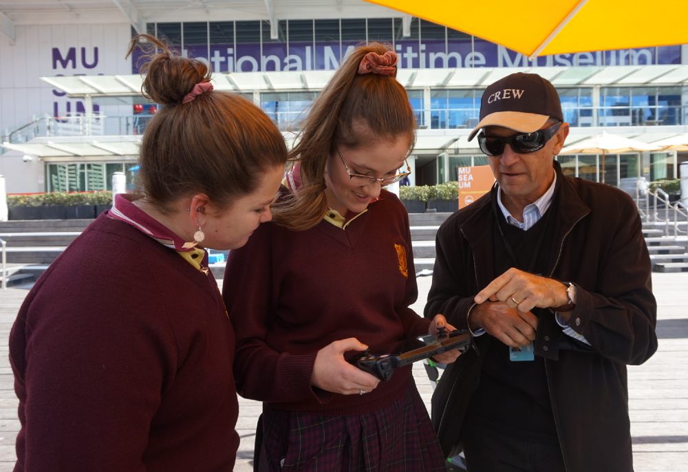 Students from Winmalee High School taking part in the underwater drone challenge