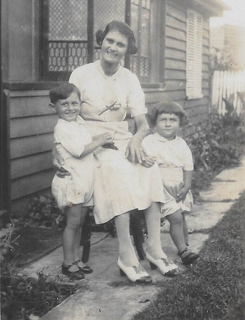 Emanuel Comino (right) with his mother Sophia and brother Peter in Yeppoon, Queensland, c 1933–35