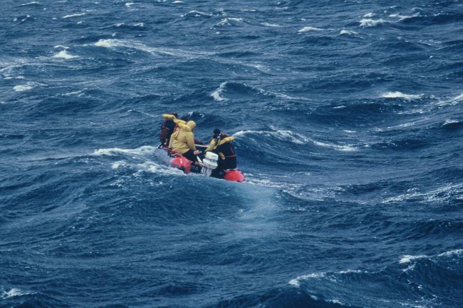 Getting rough on the water, 1996. Image courtesy Gary Cranitch, Queensland Museum