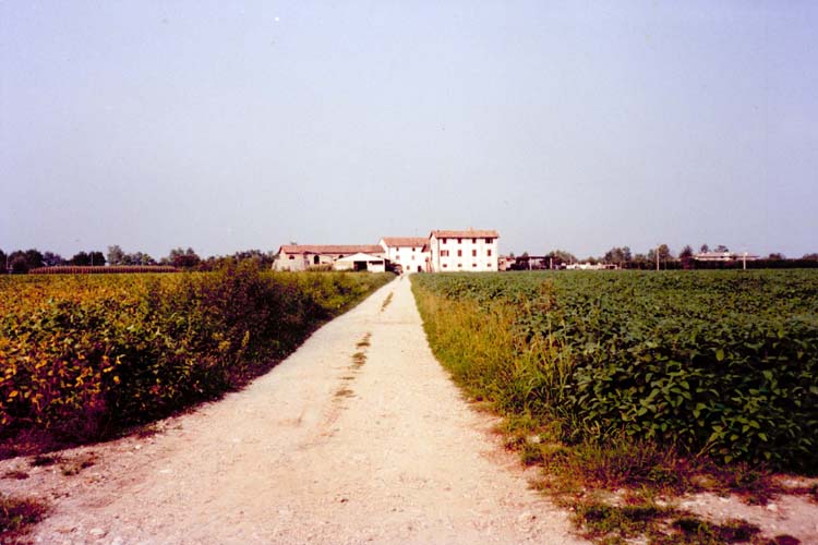The Roder family farmhouse in Orsago, Italy, 1995. Reproduced courtesy Nancy Lovitt.