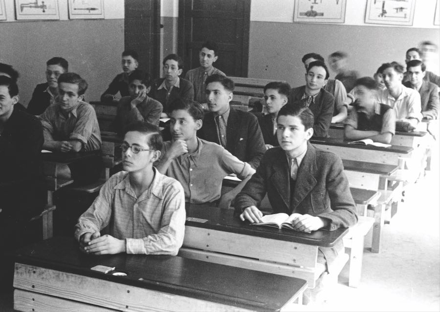 Henry Lippmann (centre, with hand on chin) during a lesson at the Jewish ORT school in Berlin, Germany, c 1939. ANMM Collection ANMS0219[007], gift from Henry Lippmann