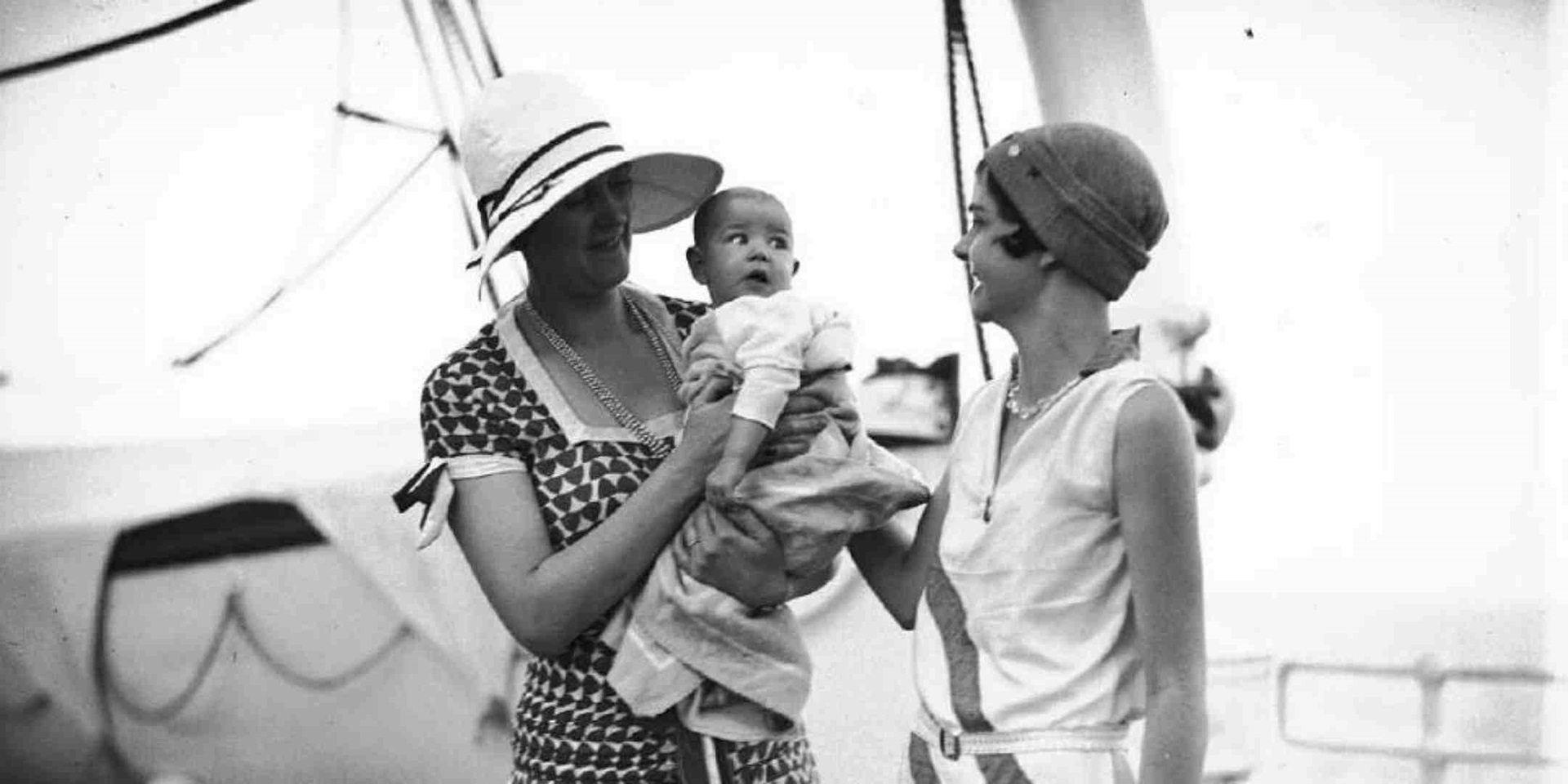 Two women and a baby. Photo: Samuel J Hood. ANMMCollection 00034602