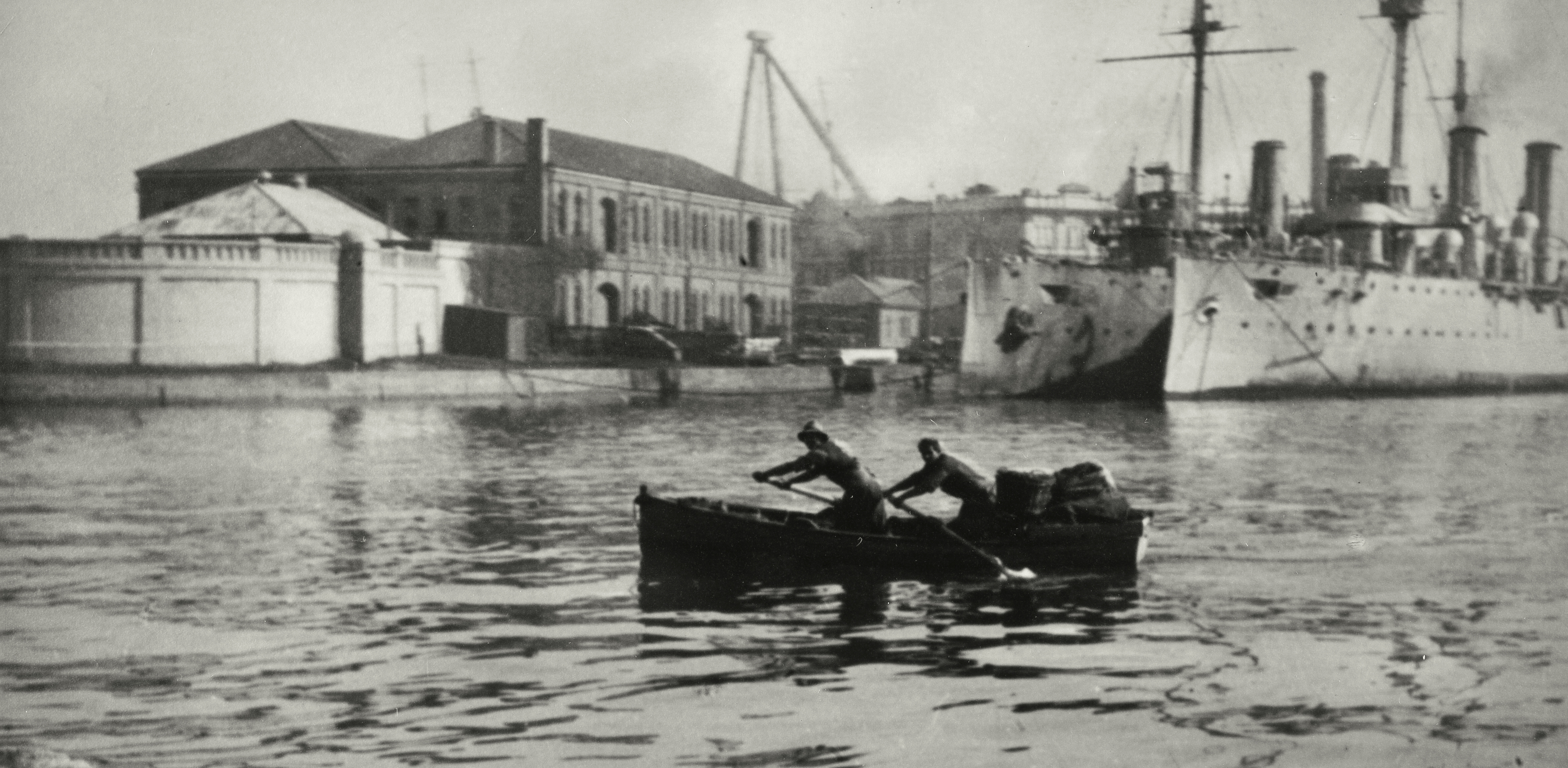 World War I war ships at Garden Island awaiting demolition