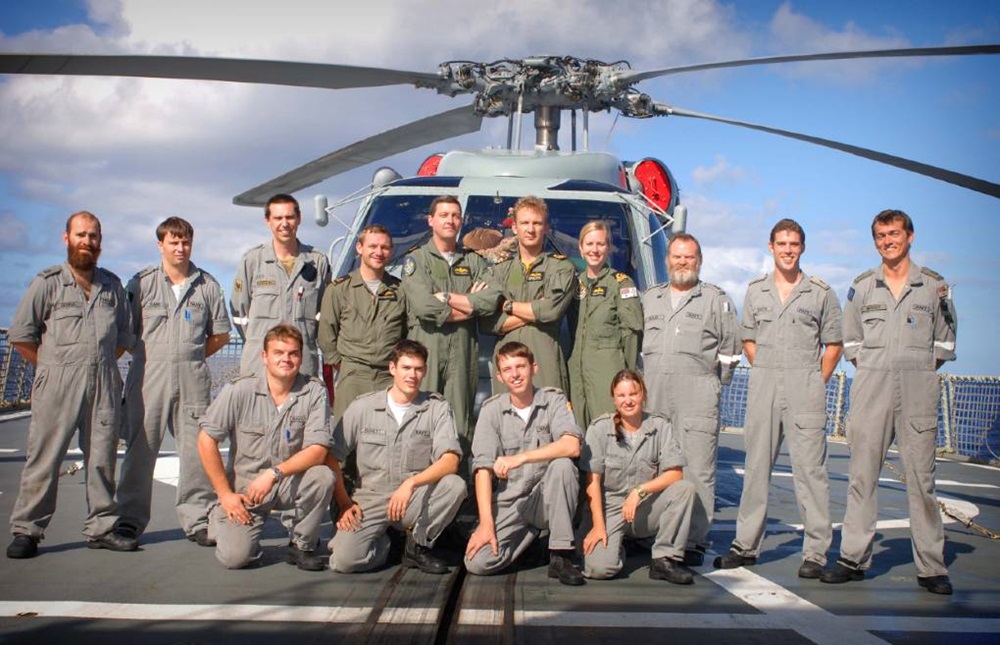 David Ostler pictured among crew with Seahawk 71 during the RIMPAC exercise in Hawaii, 2006. Image courtesy of David Ostler