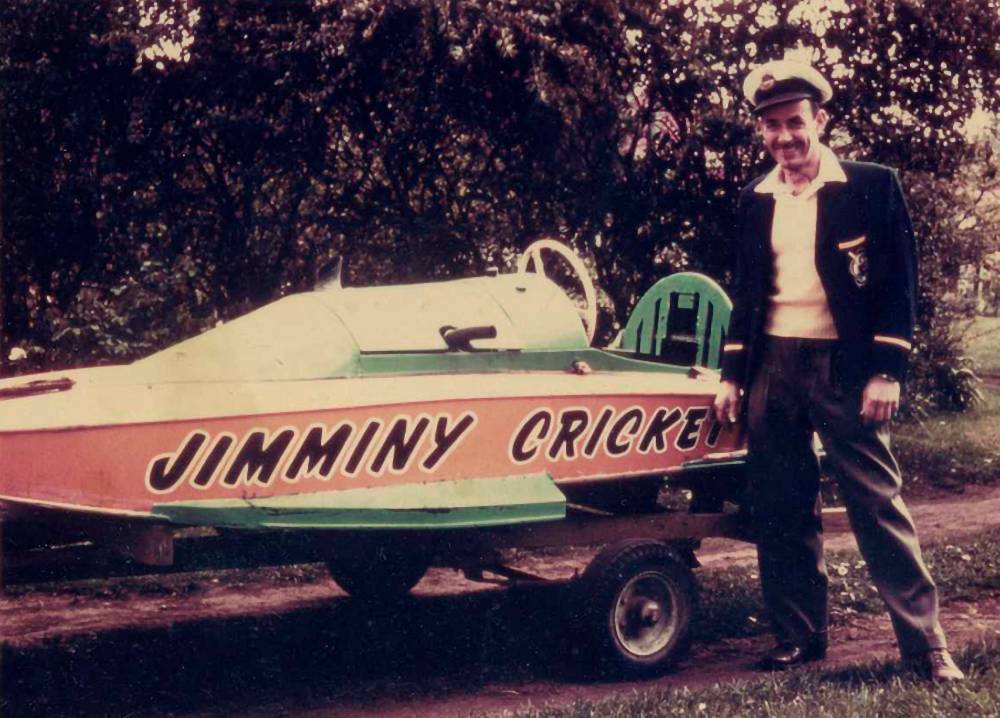Powerboat racing was all the rage in Mount Gambier during the 1950s. When the little yellow speedster Jimminy Cricket made its appearance, the crowd went wild. The sleek little boat skippered by Neville Ferguson looked totally outclassed by the other, big, factory-built monsters. Image courtesy of Julianne Woodruff, daughter of Neville Ferguson