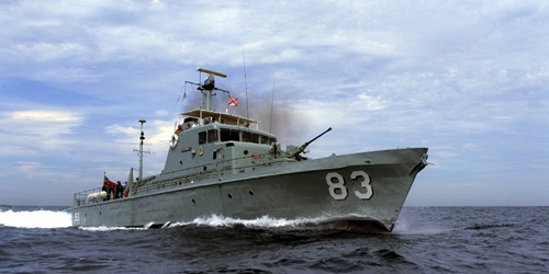 Navy patrol boat HMAS Advance
